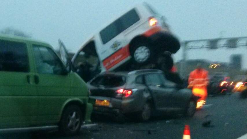 Ongeluk op A12 bij knooppunt Grijsoord