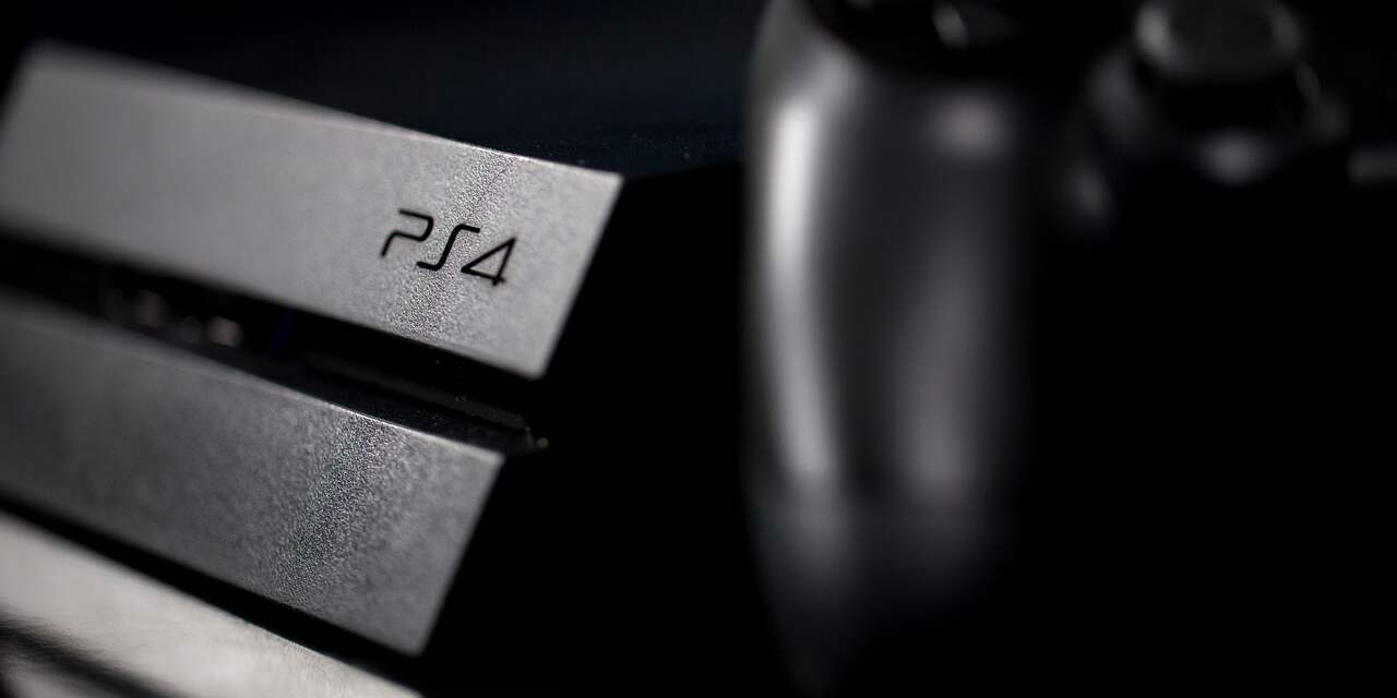Sony ziet verkopen PS4 voor het eerst dalen