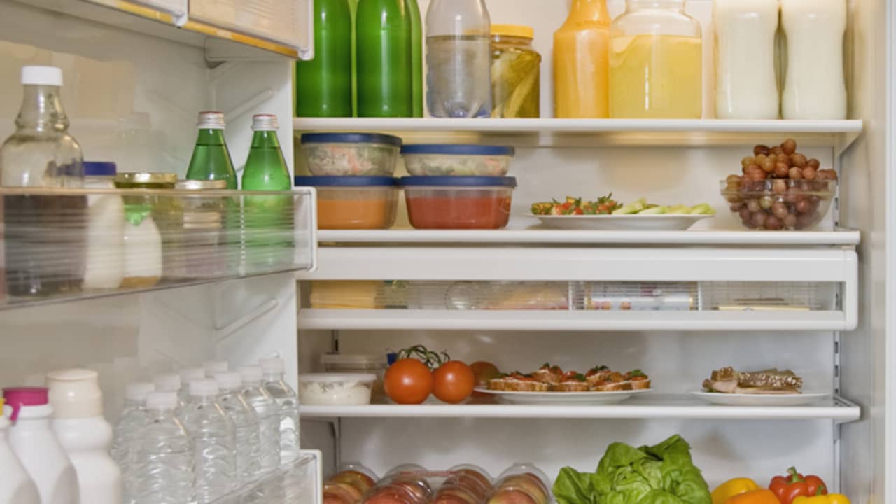 Spruit Gluren invoegen Van vleeswaren tot zuivel: wat bewaar je waar in de koelkast? | Eten en  drinken | NU.nl