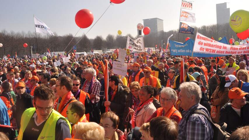Duizenden op de been voor behoud sociale werkplaats