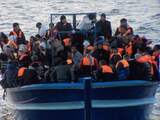 Italiaanse kustwacht redt 1.300 migranten op Middellandse Zee
