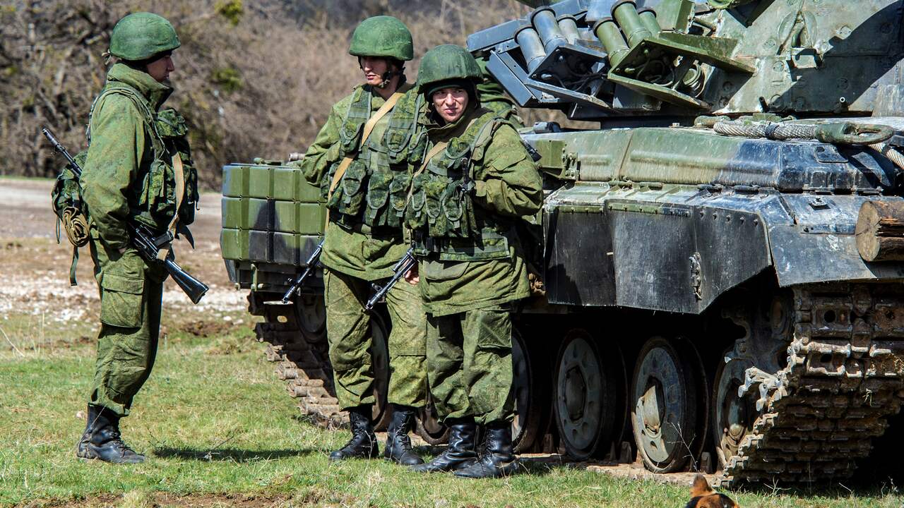 Западные войска украины. Российские войска на границе. Российские войска на Украине. Русские солдаты на границе с Украиной. Русские военные на границе с Украиной.