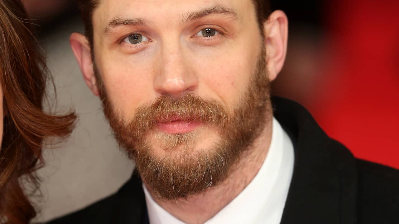 Tom Hardy voelt zich vaak niet mannelijk | Achterklap | NU.nl