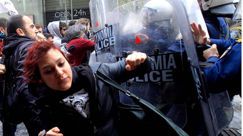 Betogers op de vuist met politie in Athene
