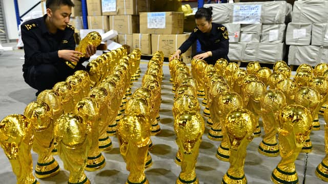 Barry Oorzaak Citaat Douane in China onderschept 1.020 replica's WK-beker | NU - Het laatste  nieuws het eerst op NU.nl