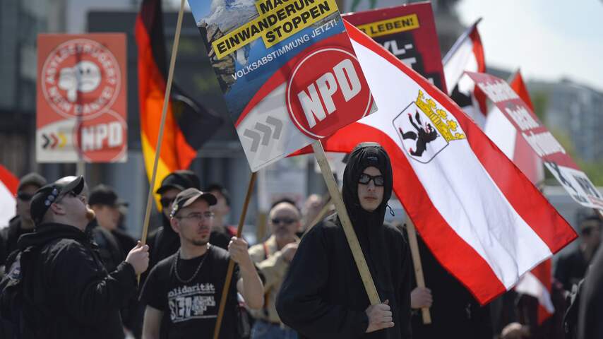 Botsingen bij betoging neonazi's in Duitsland
