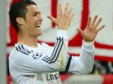 Ronaldo verbetert recordaantal seizoenstreffers Messi