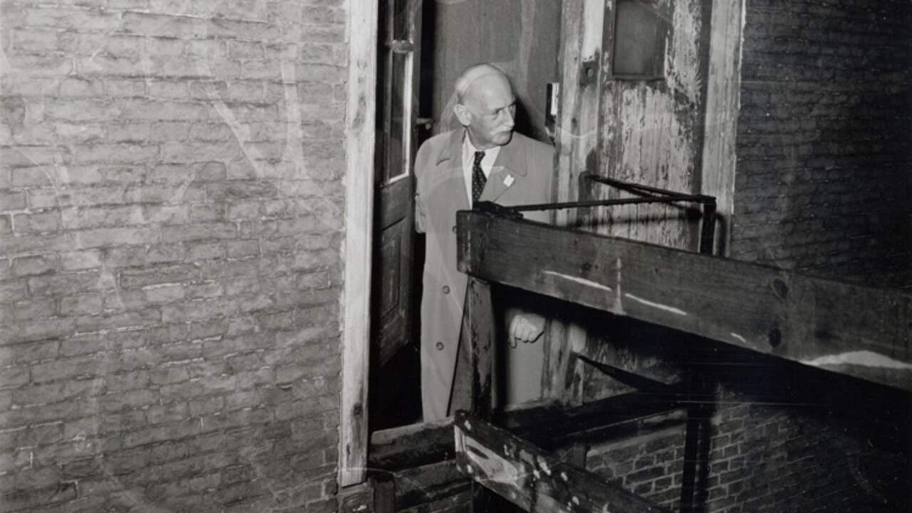 De vader van Anne Frank, Otto, in het Achterhuis.