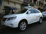 Google overweegt eigen ontwerp voor zelfrijdende auto