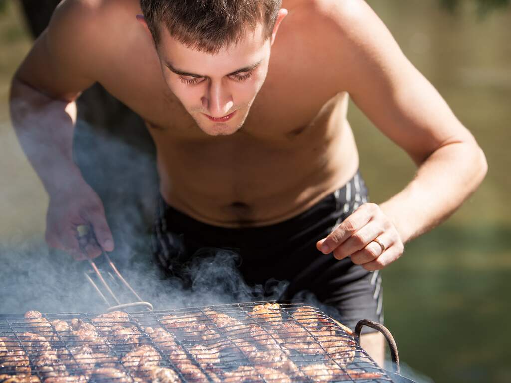 Barbecuetips van experts: 'Gebruik geen vork voor het Barbecuetips van experts: 'Gebruik geen vork voor het