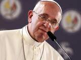 Paus Franciscus heeft zaterdag aan de oever van de Jordaan een dringende oproep gedaan voor vrede in Syrië. 