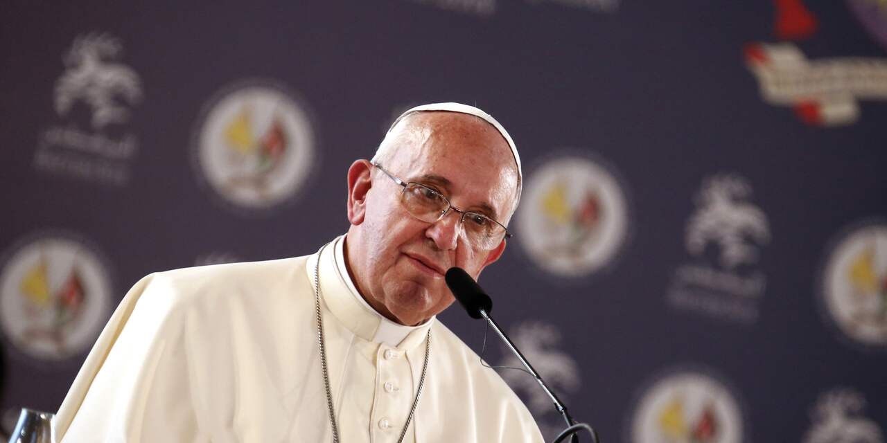 Paus noemt macht financiële markten 'ondraaglijk'