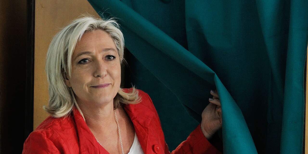 Marine Le Pen wil niet helemaal af van euro