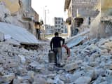 Dat heeft het Syrische Observatorium voor de Mensenrechten vrijdag gezegd. Delen van Aleppo zijn in handen van de rebellen.