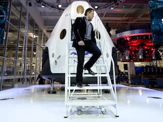 SpaceX Dragon V2