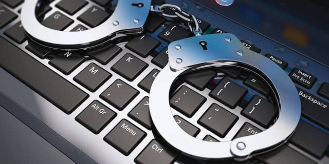 Cybercrime handboeien hackers