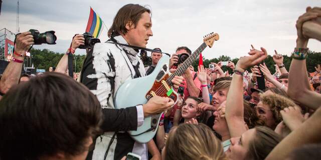 Noodweer Pinkpop barst los tijdens Arcade Fire | NU - Het ...