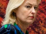 Bussemaker tegen verplichte stagegarantie