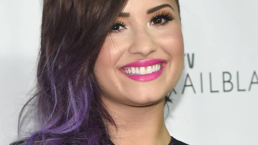 Demi Lovato treedt weer op na stembandproblemen