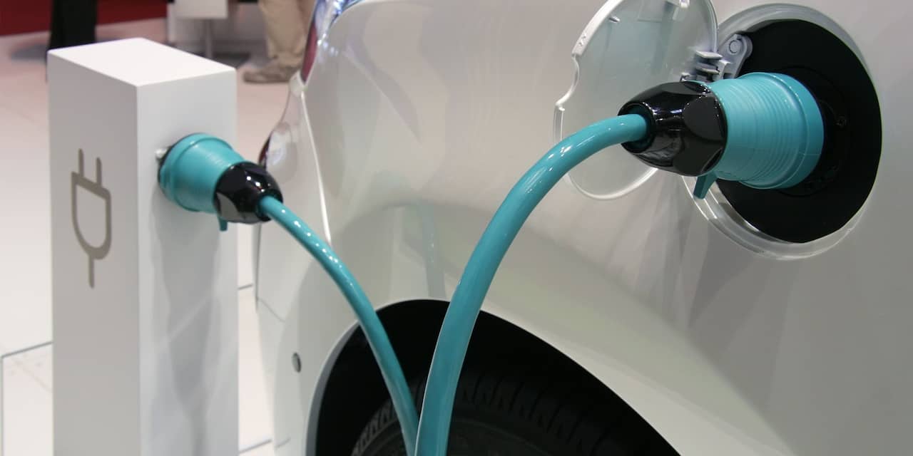 Aantal elektrische auto's in Nederland blijft groeien