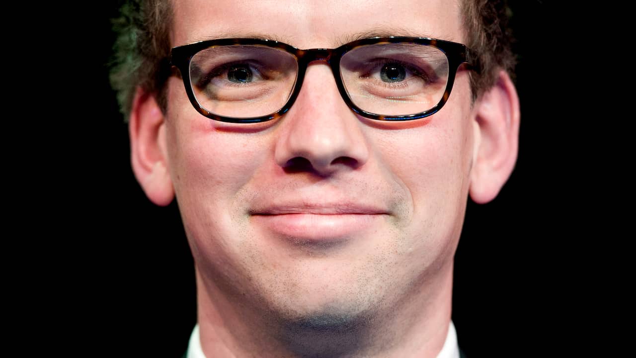 Pieter Derks verwerkt november: Iedereen is een gewone man of vrouw