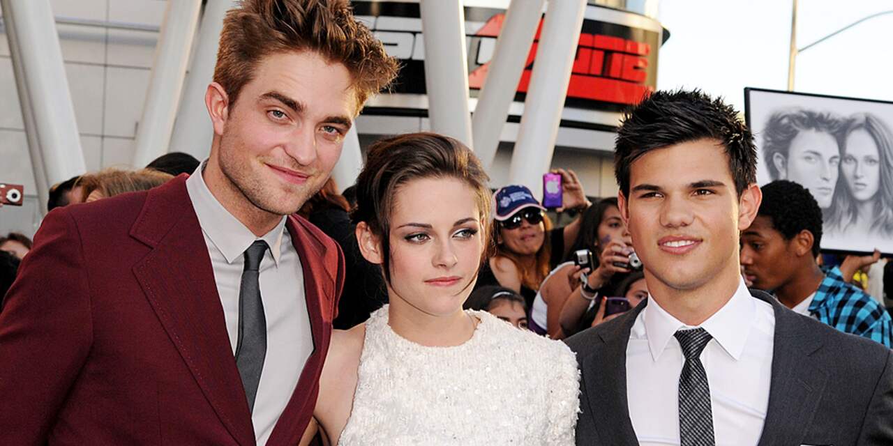'Kristen Stewart smeekt Robert Pattinson om ontmoeting'