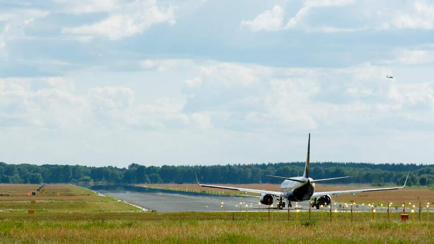 Eindhoven Airport luchthaven vliegtuig landingsbaan