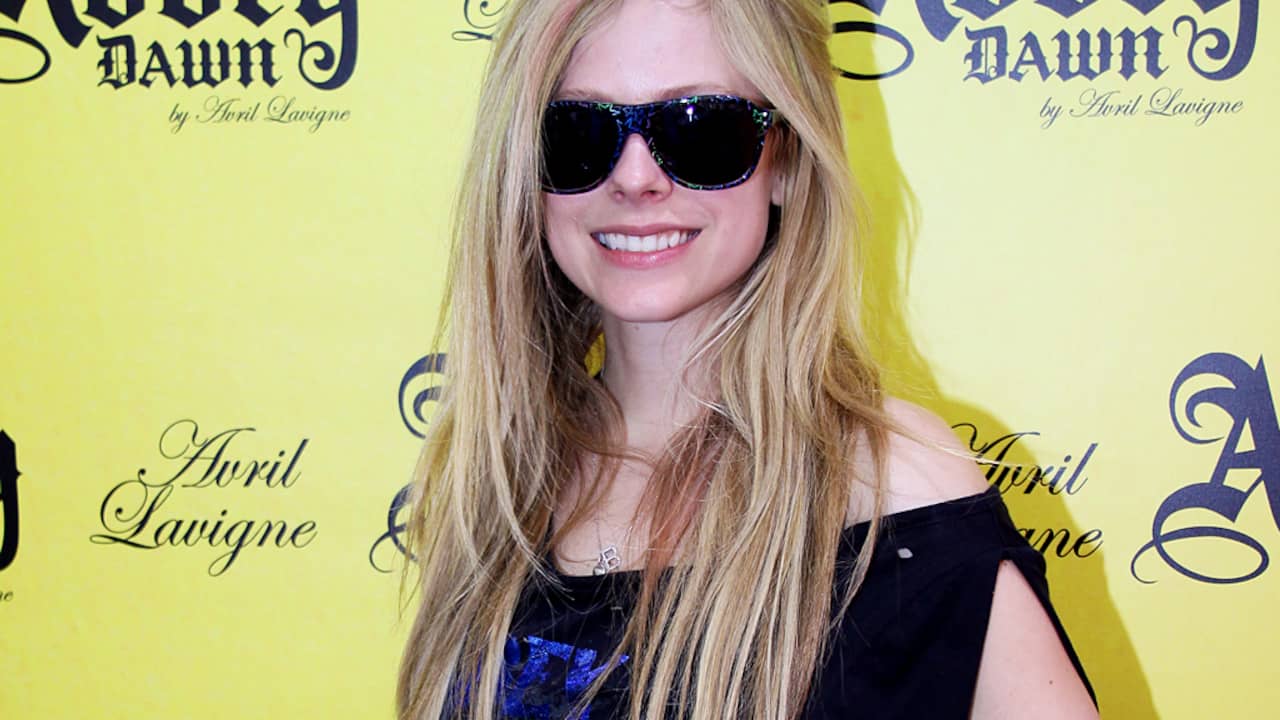 Avril Lavigne ontmoette schoonouders nooit | Achterklap | NU.nl