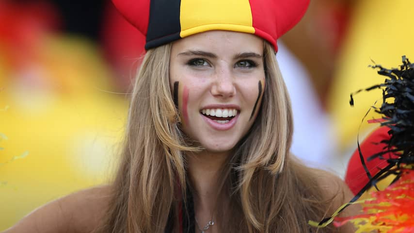 Belgische voetbalfan verliest modellencontract na jachtfoto's