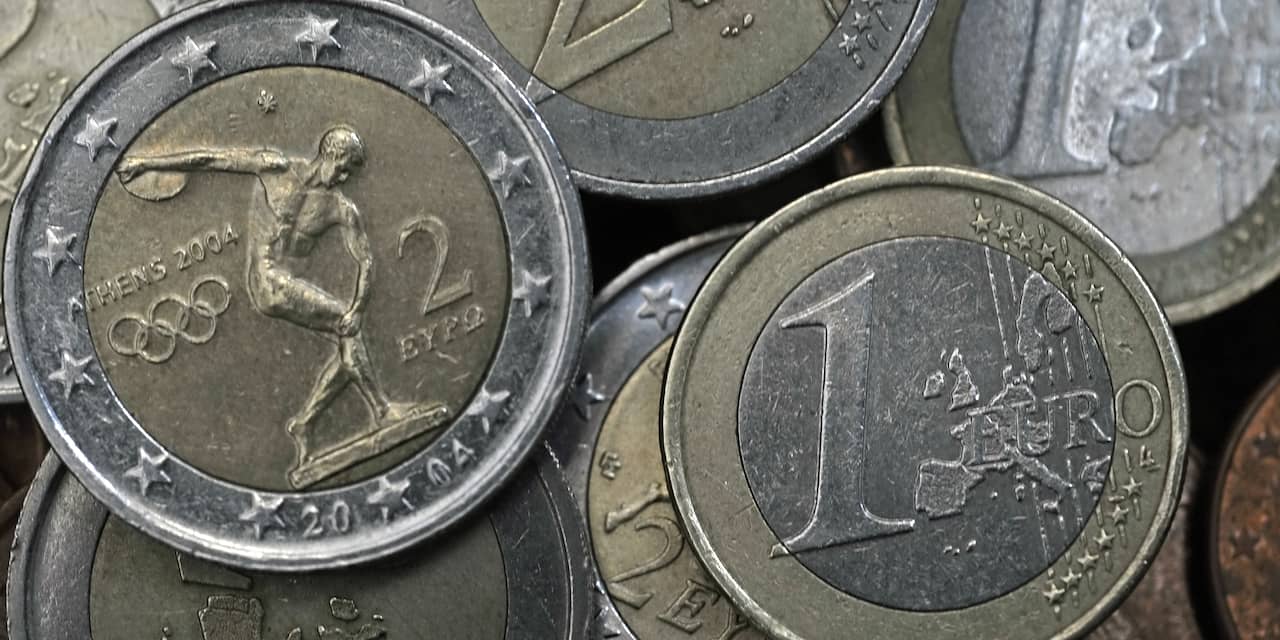 Euro zakt naar laagste peil sinds 2003
