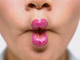 Helft vrouwen onzeker zonder make-up