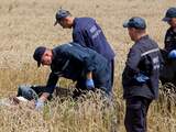 De pro-Russiche separatisten garanderen de veiligheid van buitenlandse waarnemers op de rampplek van vlucht MH17 als Oekraïne instemt met een wapenstilstand. 