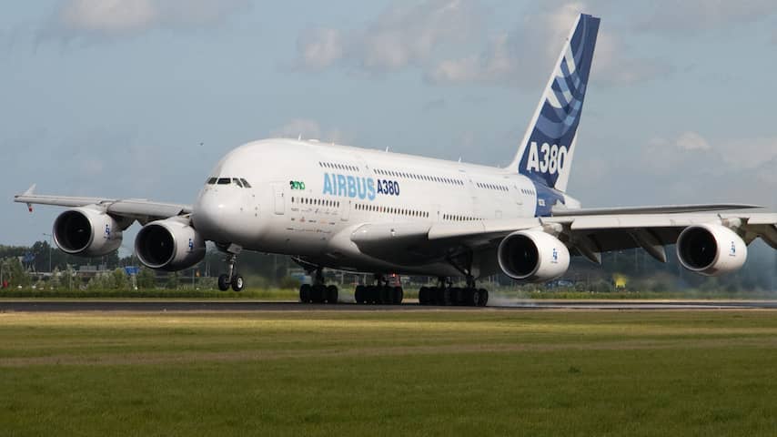 Eerste bezoek Airbus A380 op Schiphol
