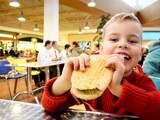 'Fastfood op school zorgt niet voor overgewicht'