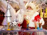 Vrijdag 29 juli: In het beroemde Britse warenhuis Harrods is de kerstafdeling weer geopend. De kerstman proeft in de Londense vestiging ijs met kerstsmaken.