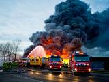 In het Brabantse Moerdijk heeft woensdag een zeer grote brand in chemicaliënbedrijf Chemie Pack aan de Vlasweg gewoed. Vanwege de rookontwikkeling werd voor Zuid-Holland Zuid de hoogste alarmfase afgekondigd. 