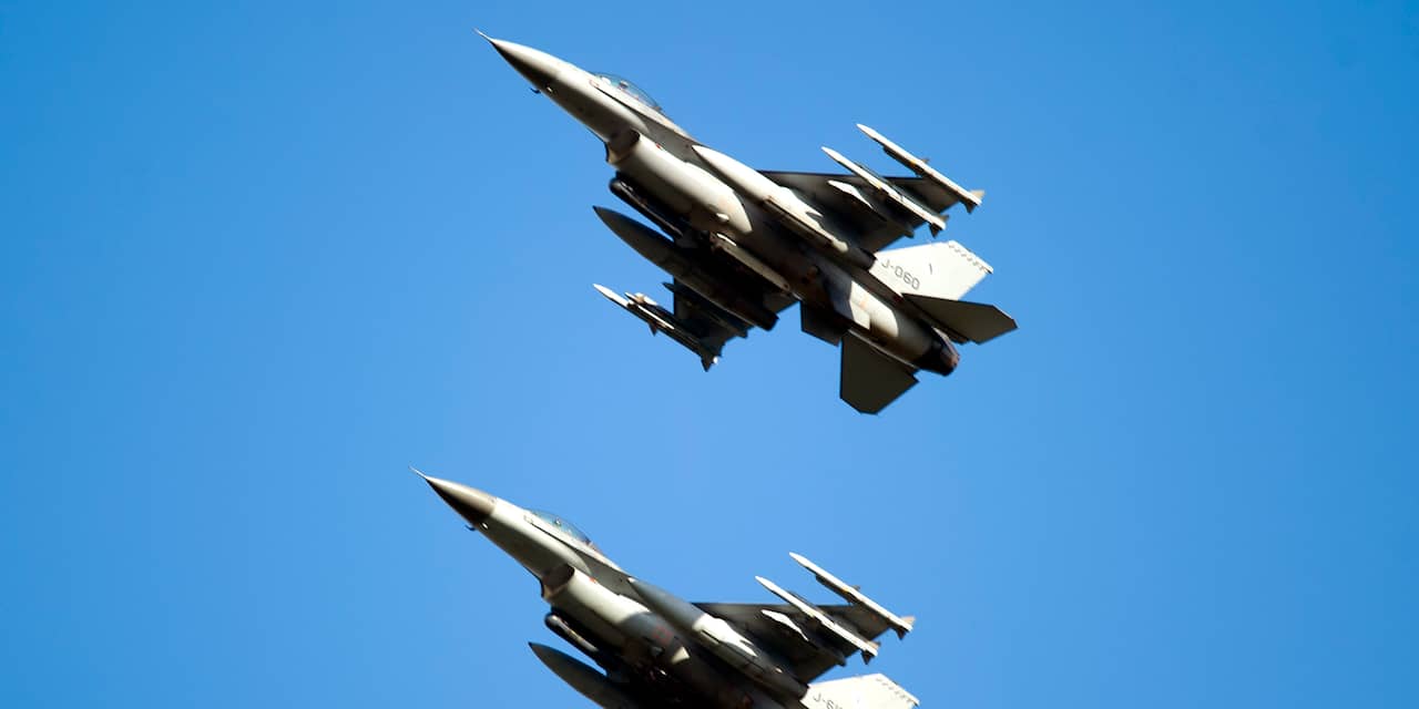 Nederlandse F-16's bombarderen eerste IS-doelen in Irak