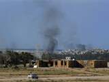 De strijd om 'Kaddafi-bolwerk' Sirte is nog altijd niet gestreden. Loyalisten van de verdreven Libische leider hebben zaterdag opnieuw een felle tegenaanval uitgevoerd in de havenstad.