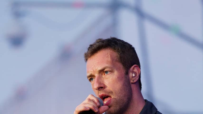 Coldplay-fans wachten op toegang tot voorste vak op Pinkpop