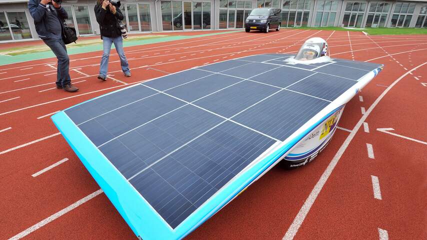 Nuon Solar Team presenteert Nuna6 in Amsterdam