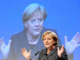 Merkel wacht beproeving over noodfonds