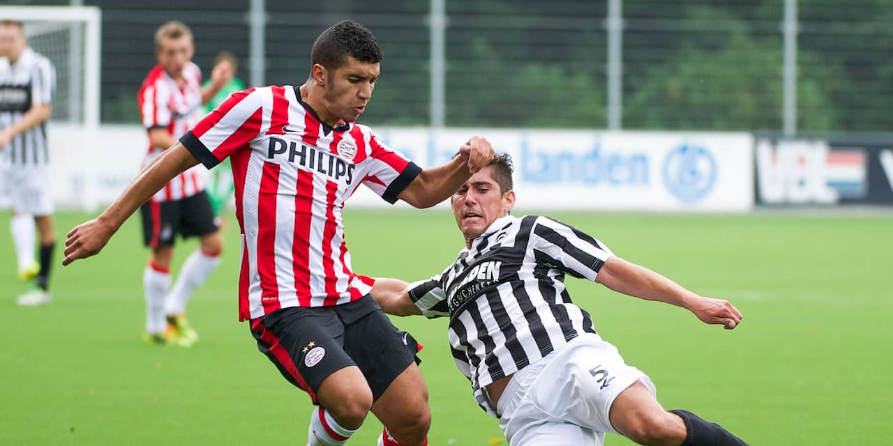 Bakkali leidt Jong PSV met mooie goal naar zege