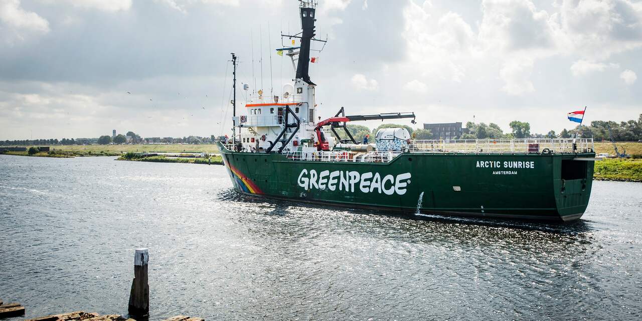 Arctic Sunrise van Greenpeace mag weg uit Spanje