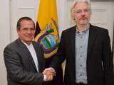 Zijn gezondheid lijdt onder het langdurige verblijf in de ambassade, vertelde Assange.