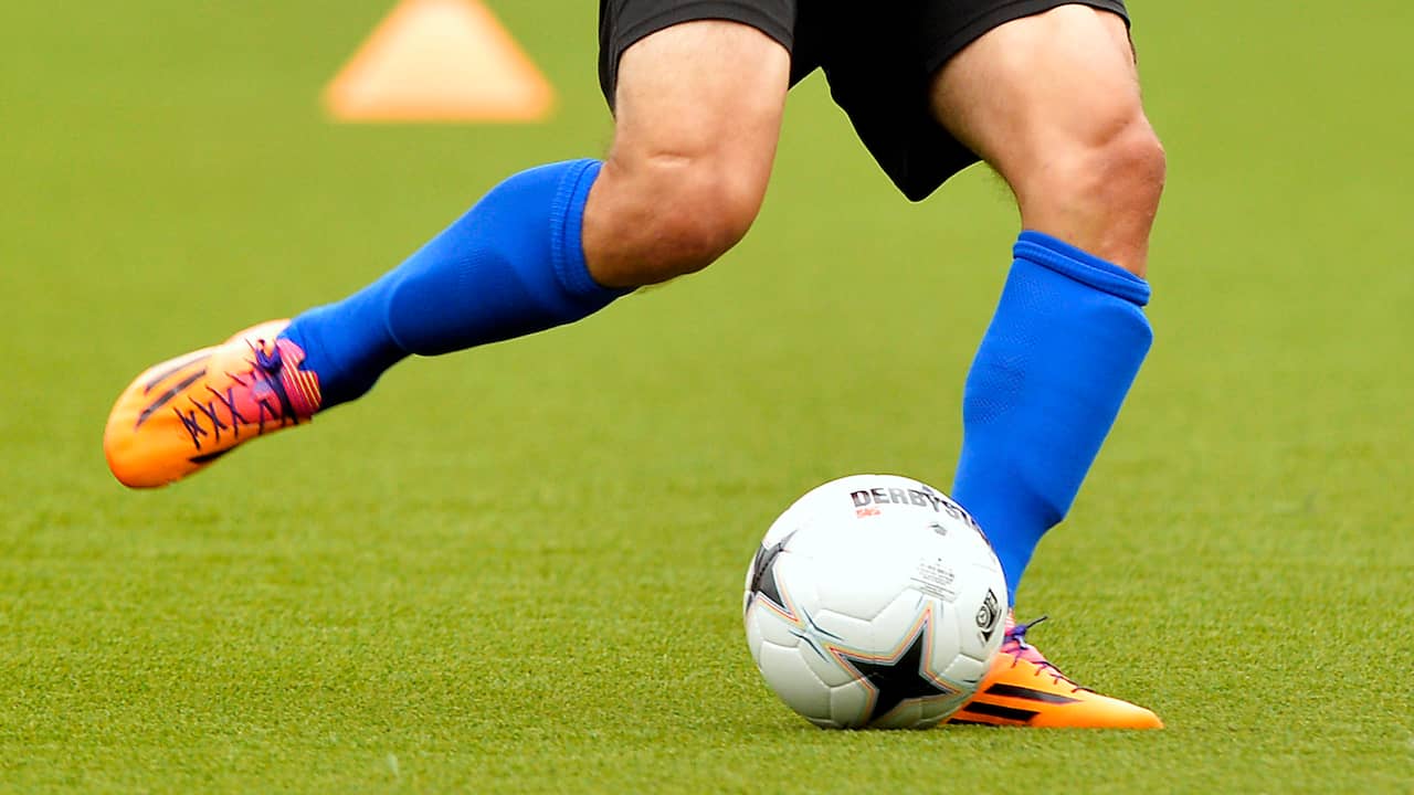 piramide Alsjeblieft kijk Bende Fors minder blessures bij voetbal door scheenbeschermers | NU - Het laatste  nieuws het eerst op NU.nl