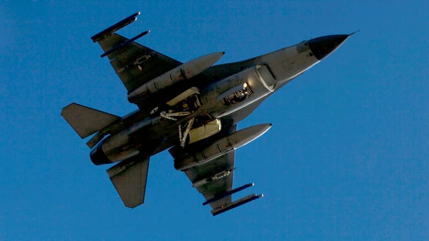 F-16