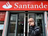 Santander schroeft winst omhoog