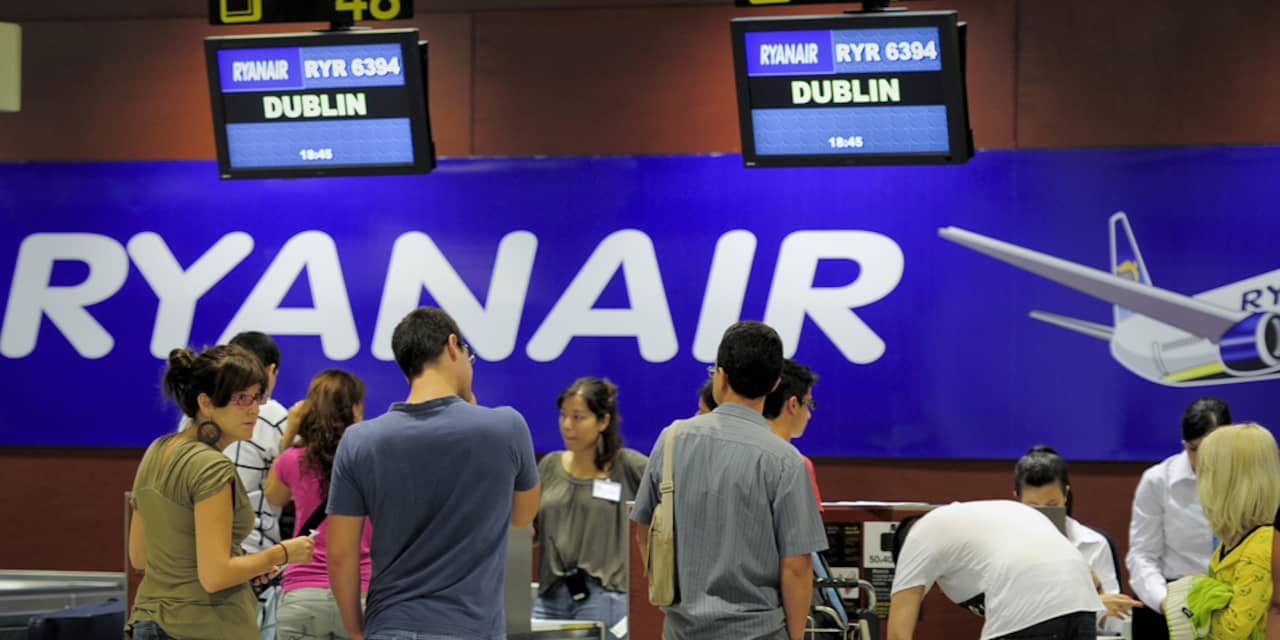 Ryanair moet deel belang Aer Lingus verkopen