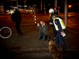 Meer dan vijftig hooligans aangehouden na foto's