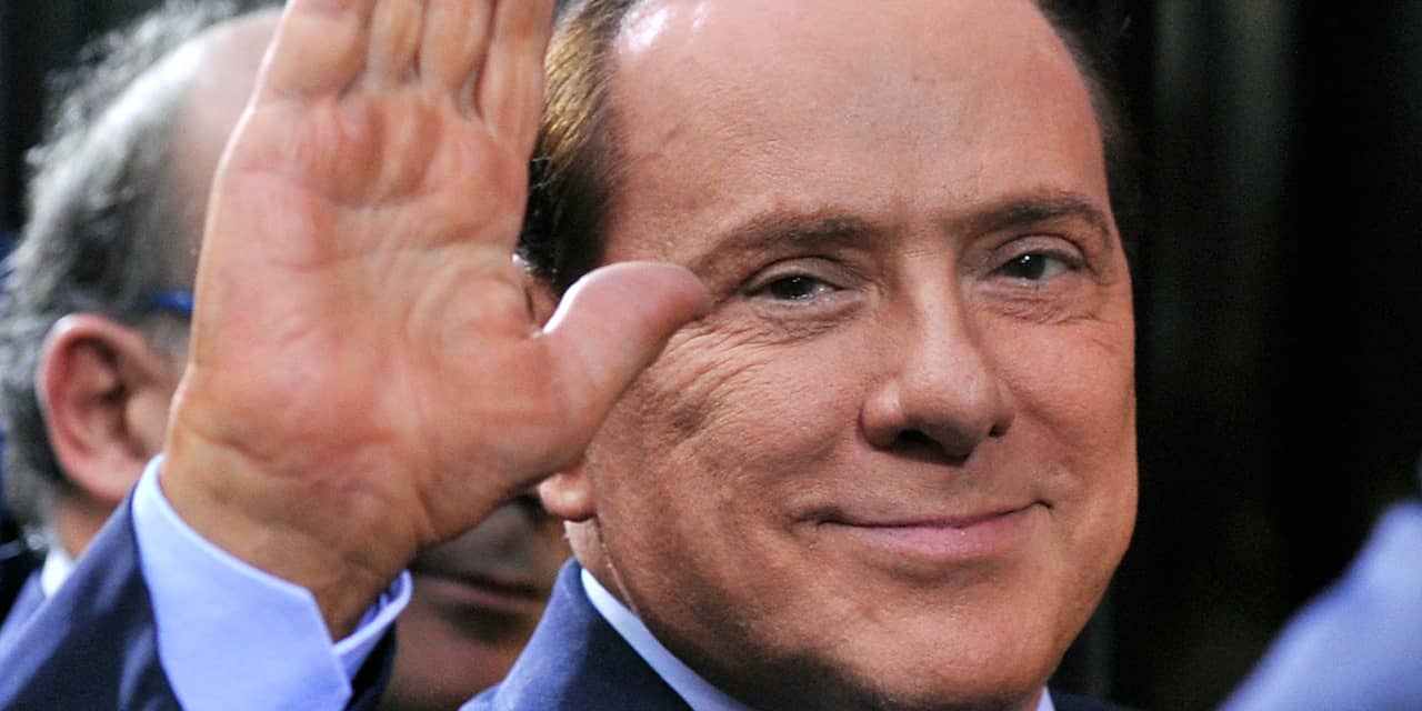 Berlusconi tussen wal en schip